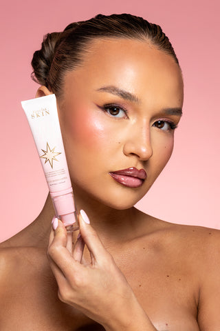 P.Louise 11:11 Elixir Liquid Highlighter Model